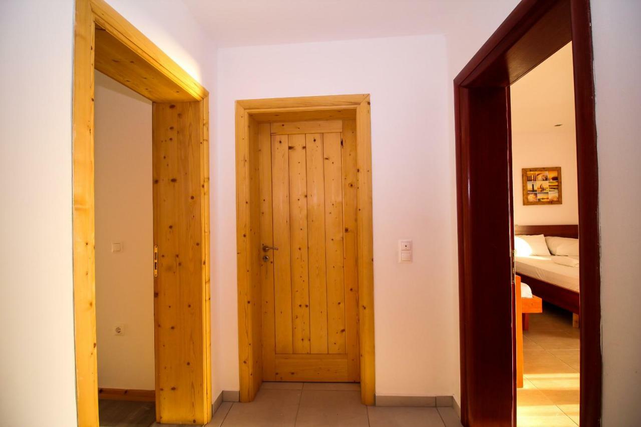 Argileos Apartment Химар Екстериор снимка